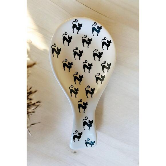 NEW Market Finds Spooky Arching Black Cat Cats Hand Painted Ceramic Spoon Rest - Picture 3 of 3